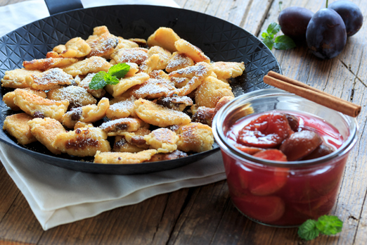 Kaiserschmarrn mit pflaumenkompott